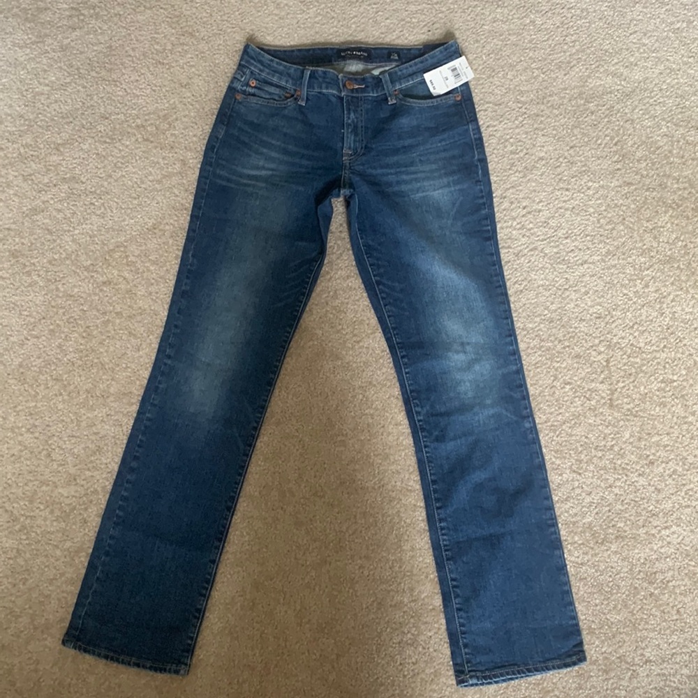 NWT Lucky Brand Sweet Straight Jeans Size 28 Mid Rise Relaxed Fit